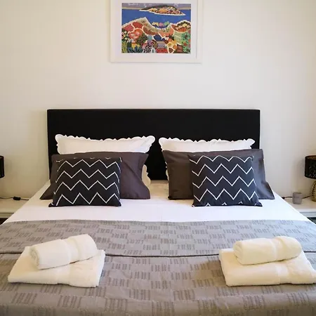 Sessa's Palace Apartman *