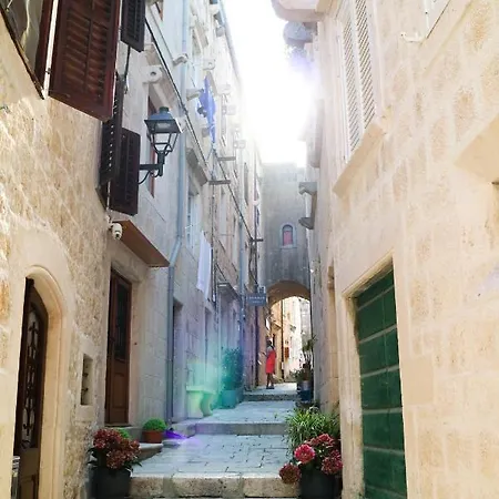 Sessa's Palace Apartament